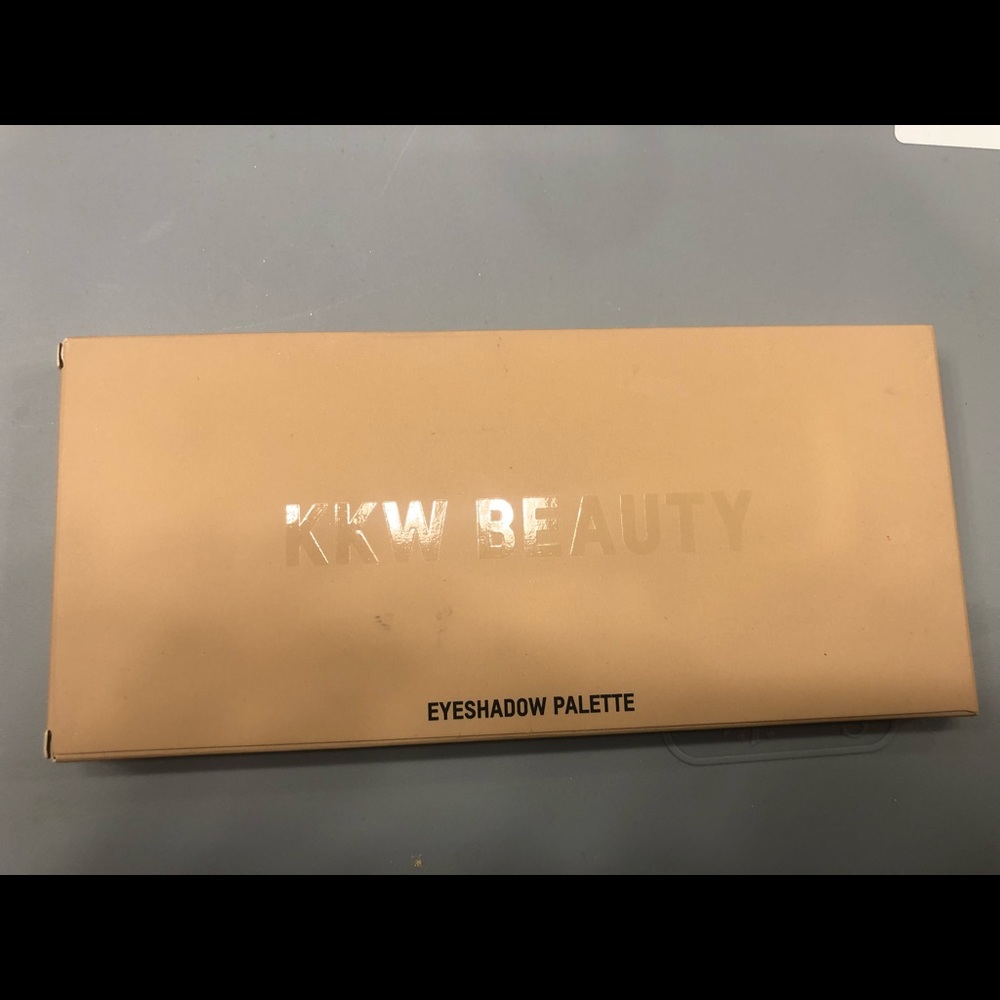 Eyeshadow palette